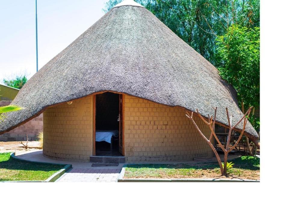 Msc Hotel Otjiwarongo Monitronics 外观 照片